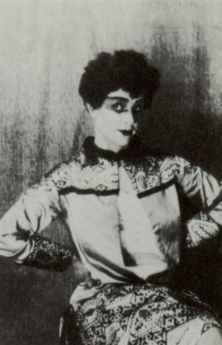 Image - Nadiia Tytarenko as Ryta in Les Kurbas' production of Mykola Kulish's Myna Mazailo (Berezil, 1929).